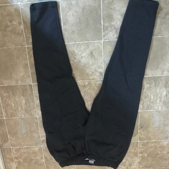 Dark grey puma sweats - Picture 1 of 1